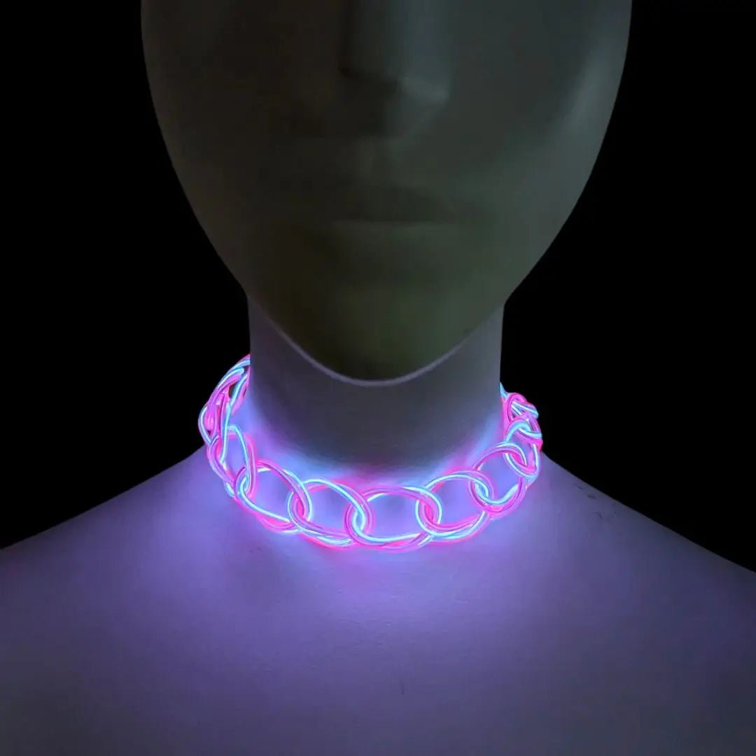 LED Chain Choker on Woman - Y2K Light Up Necklace - Nostalgic 2000s Jewelry - Glow Necklace for Parties and Music Festivals - Halloween Space Cowgirl Outfits and Matching Bachelorette Party Favors