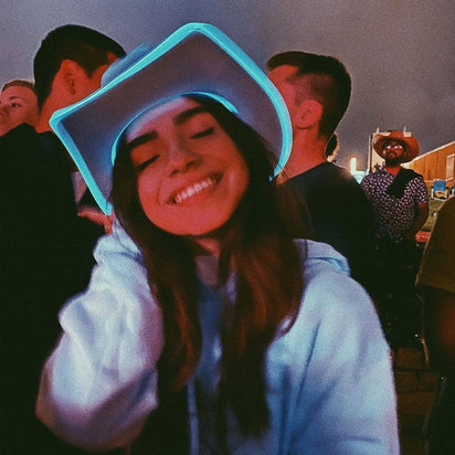 White cowboy hat with LED lights perfect for all white aesthetic parties luxury celebrations and western costume fashion outfits