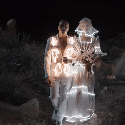 Vestido de noiva transparente com LED