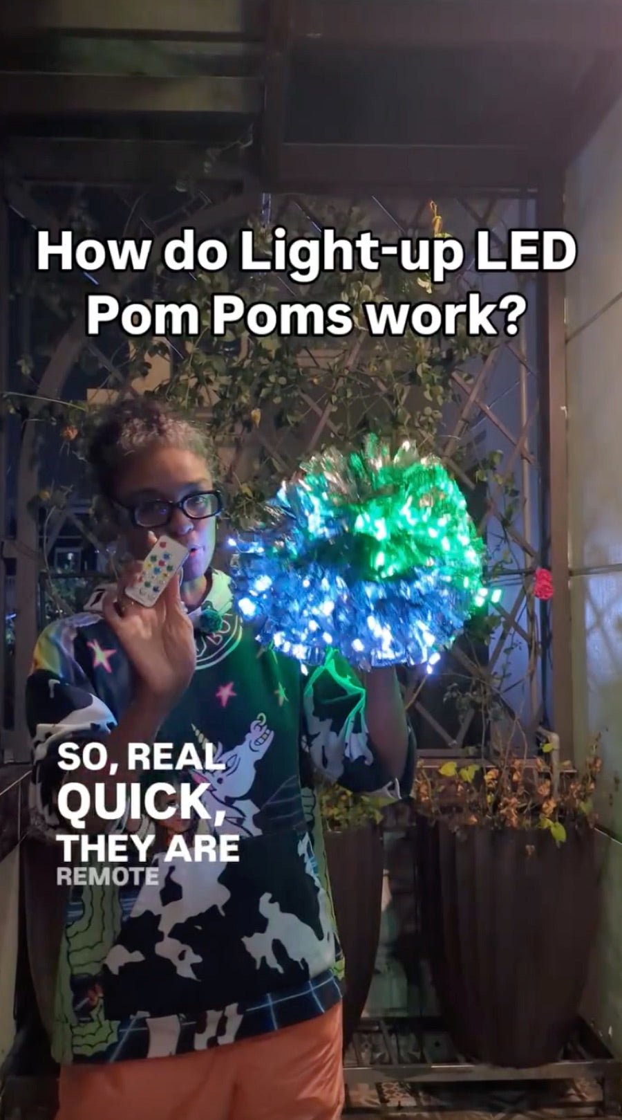 How the remote-controlled light-up LED pom poms work